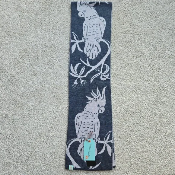NWT Otto & Spike Merino Scarf Wool Knit Cockatoo Parrot Bird Charcoal GREY - Picture 4 of 12